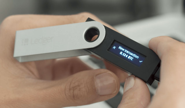仮想通貨ハードウェアウォレットのおすすめ：Ledger Nano S